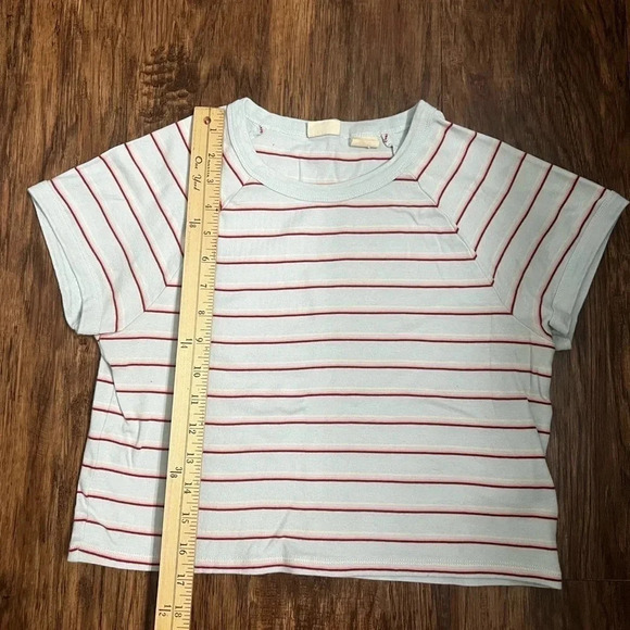 Vintage Levi’s cropped tee - Picture 5 of 8
